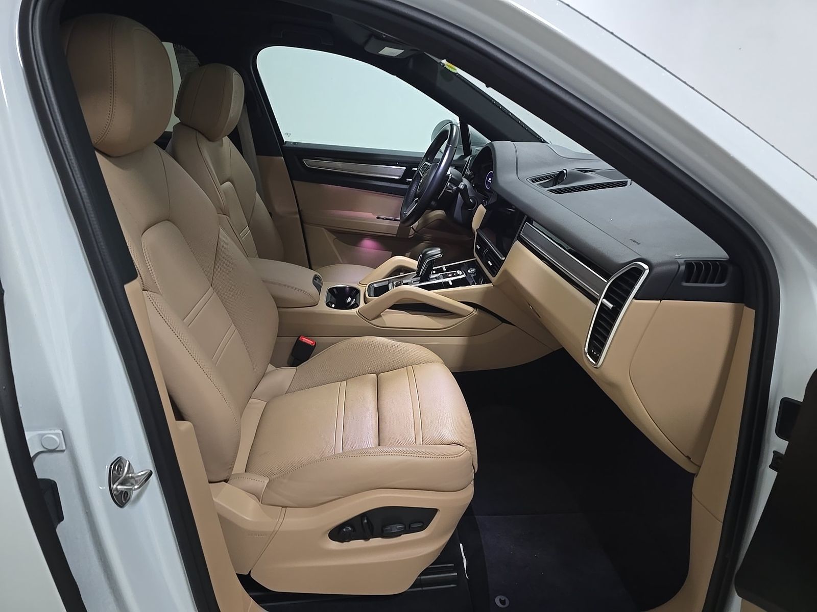 PORSCHE CAYENNE - 9