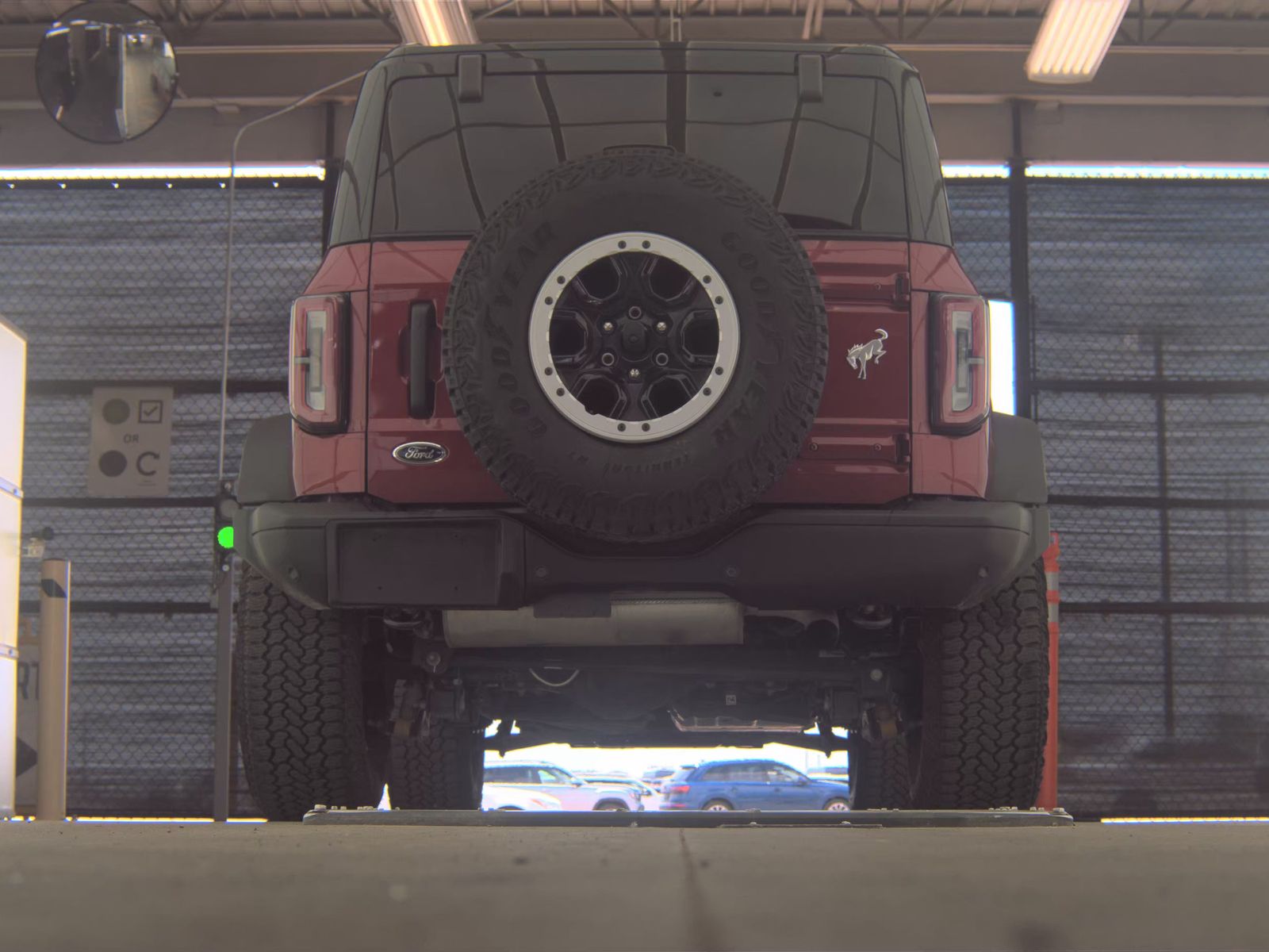 FORD BRONCO - 8