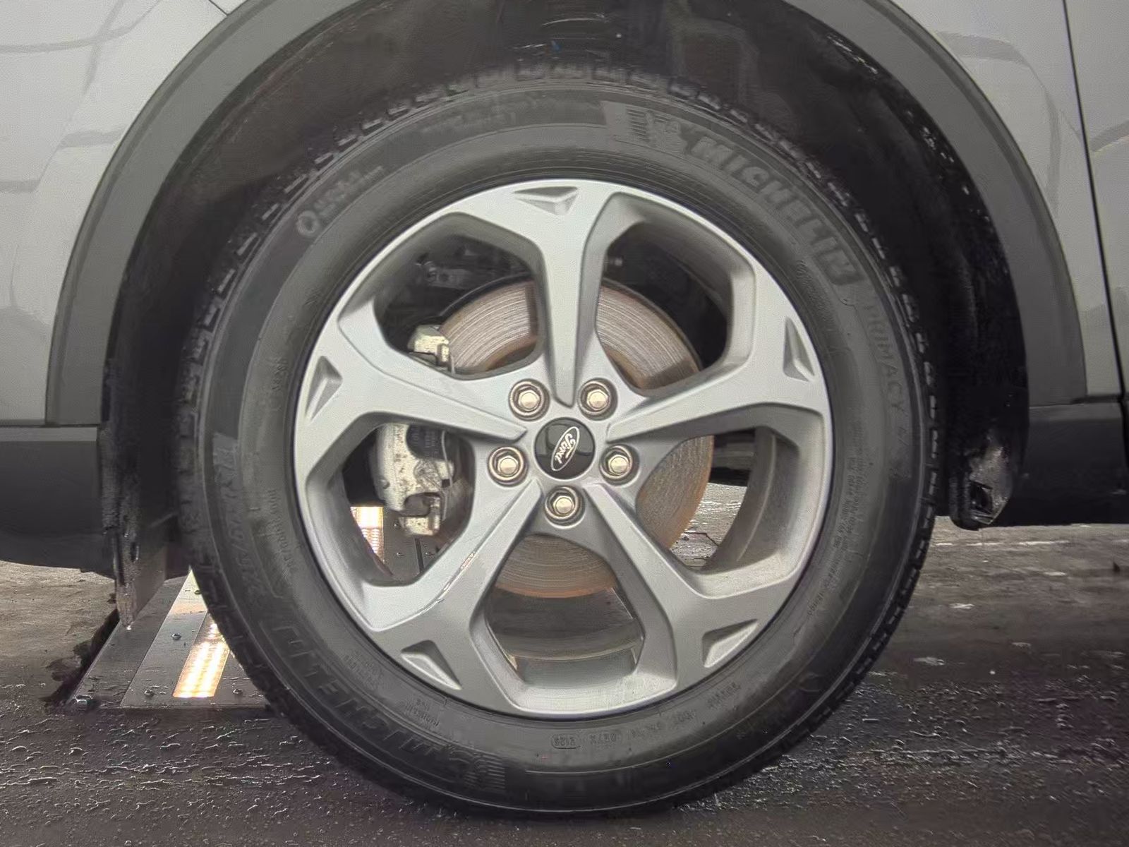 FORD ESCAPE - 10