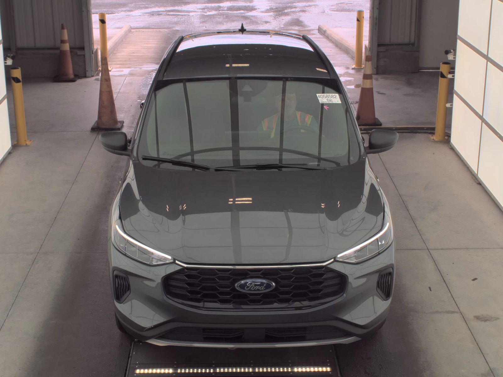 FORD ESCAPE - 3