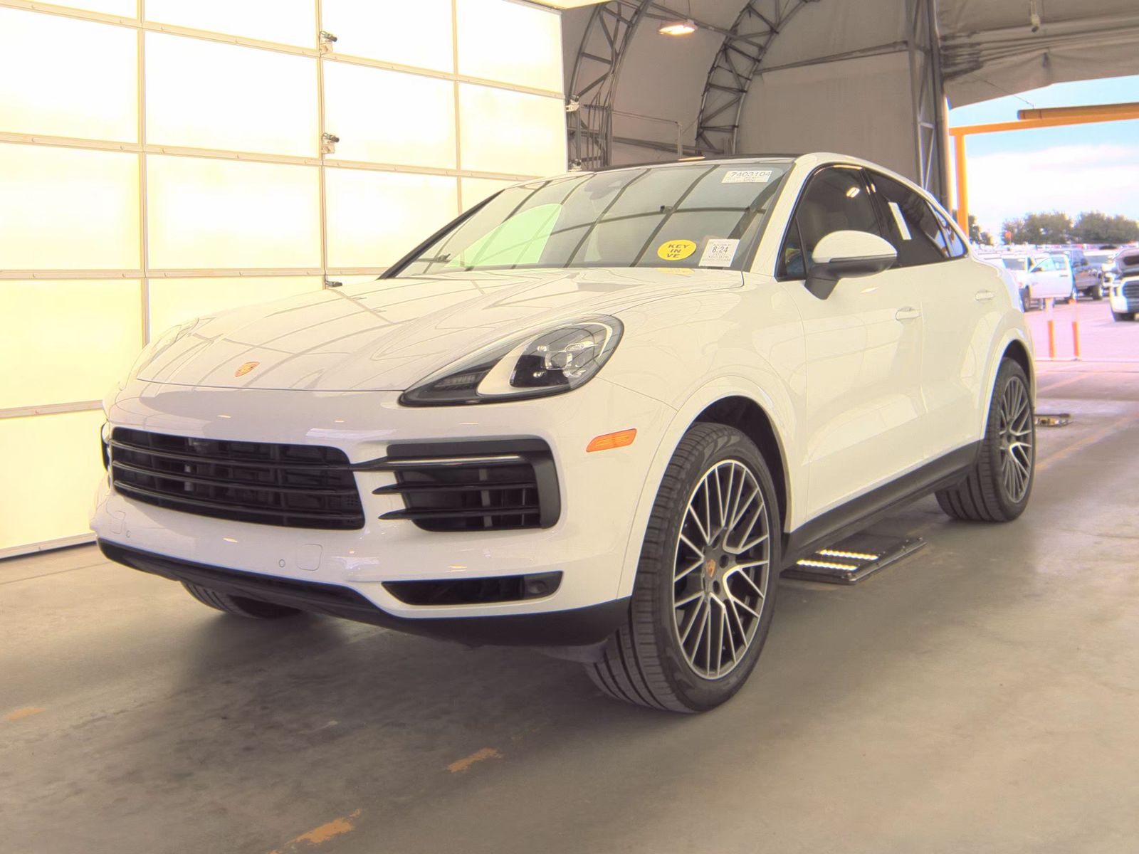 PORSCHE CAYENNE - 1