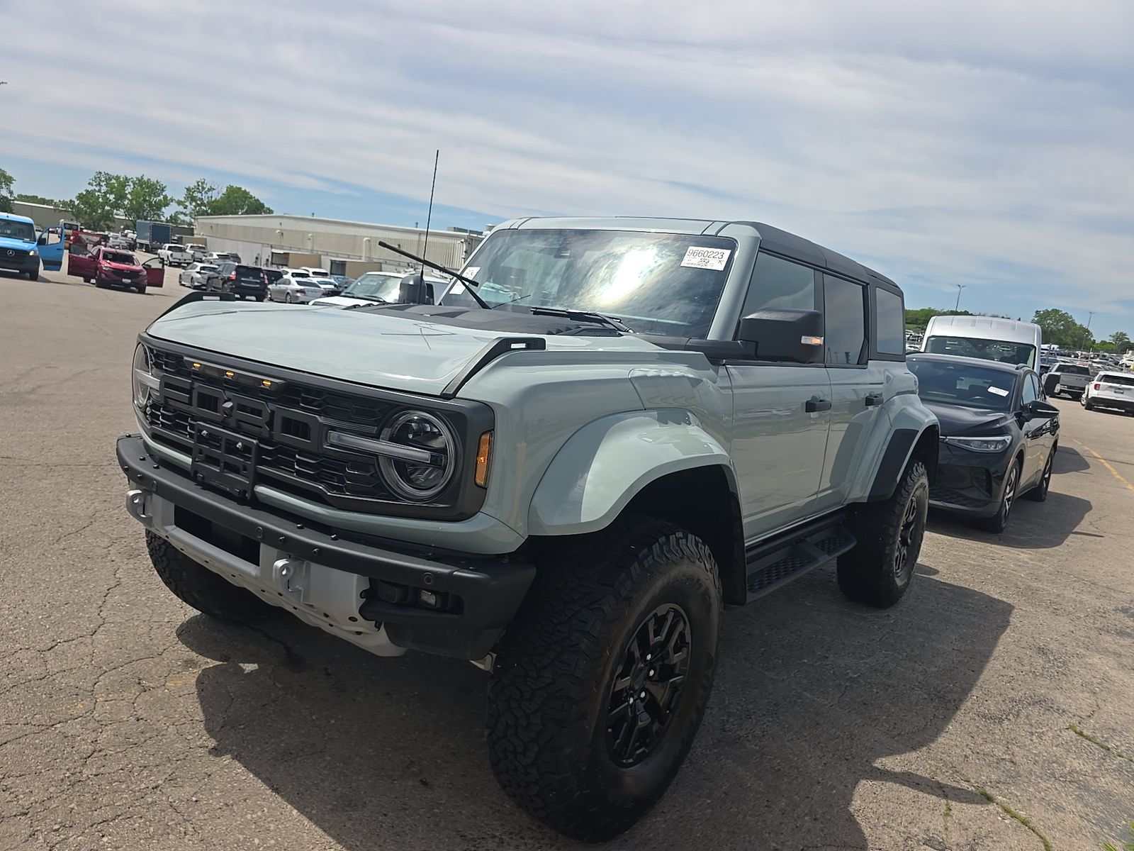 FORD BRONCO - 1