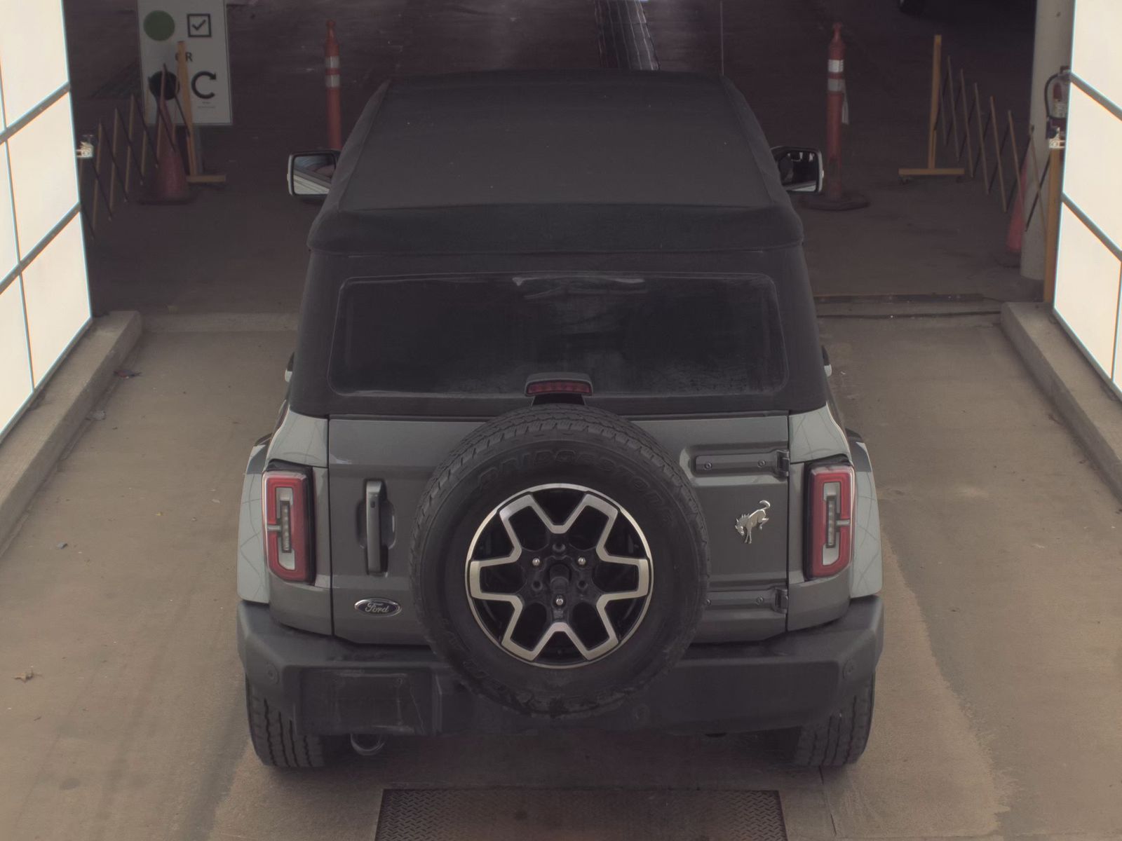 FORD BRONCO - 7