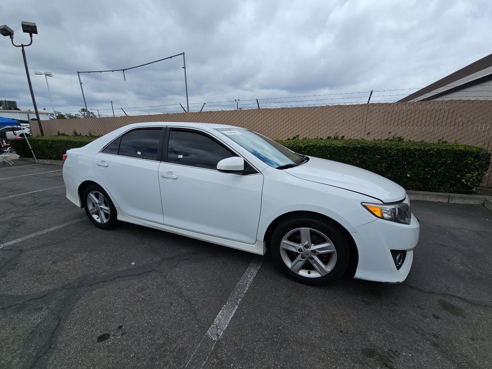 TOYOTA CAMRY - 4