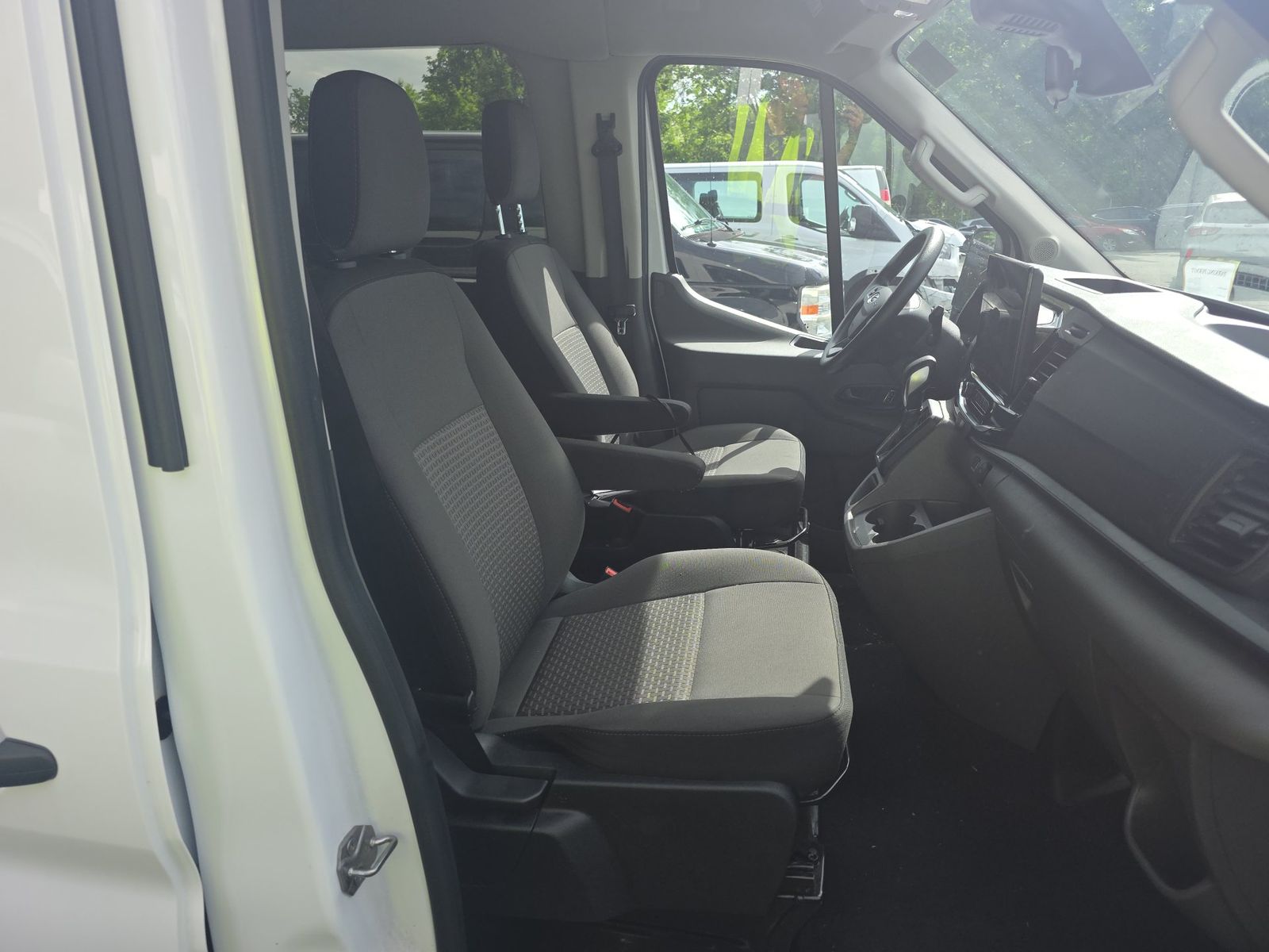 FORD TRANSIT 350 - 9
