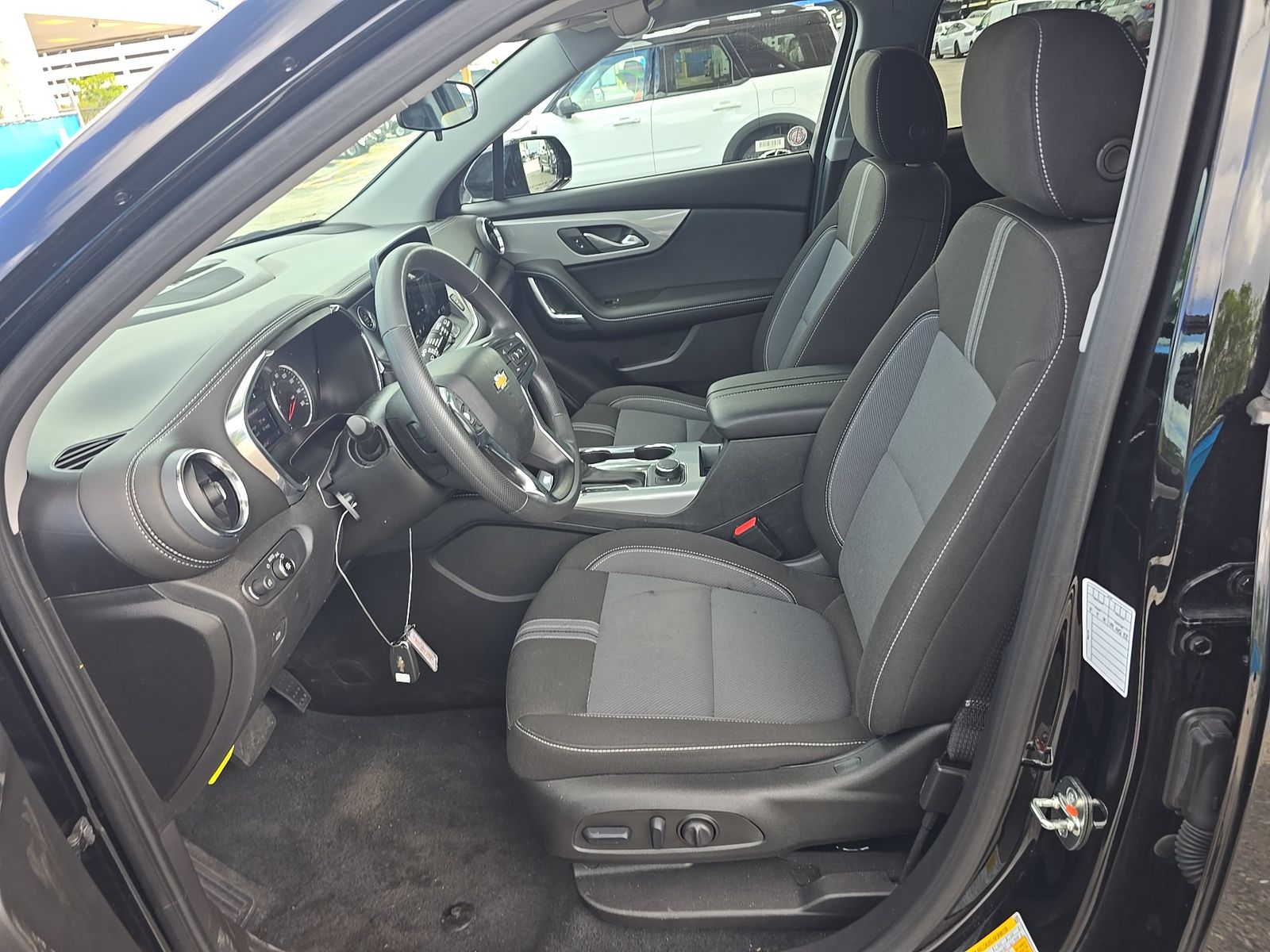CHEVROLET BLAZER - 8