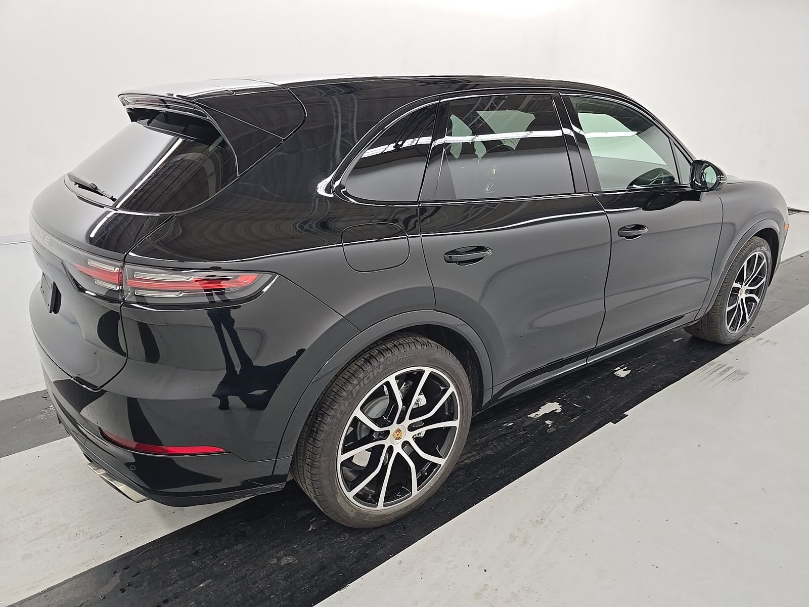 PORSCHE CAYENNE - 5