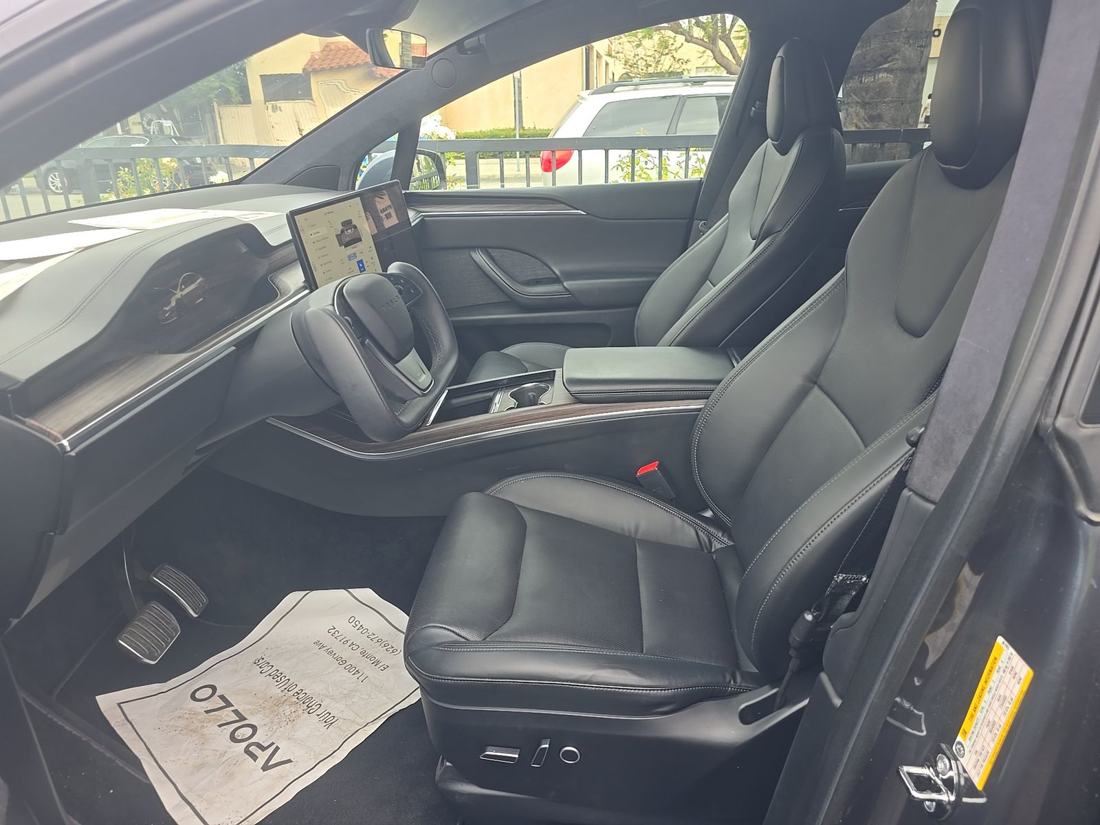 TESLA MODEL X - 8