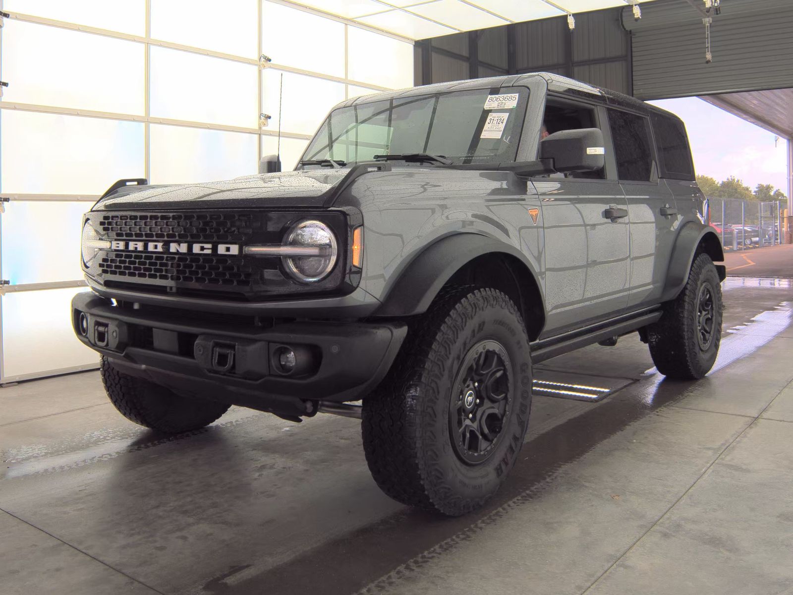 FORD BRONCO - 1