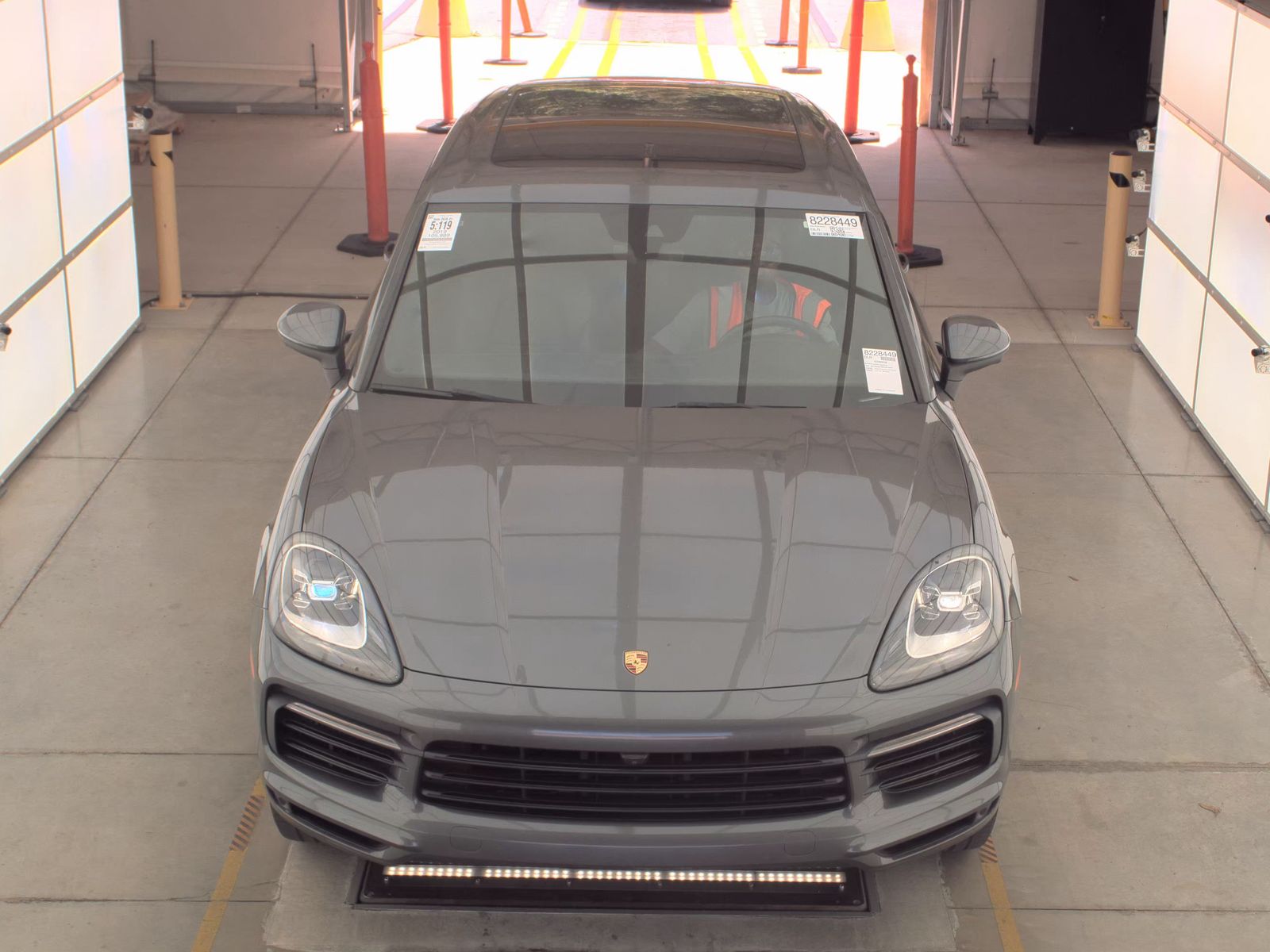 PORSCHE CAYENNE - 3