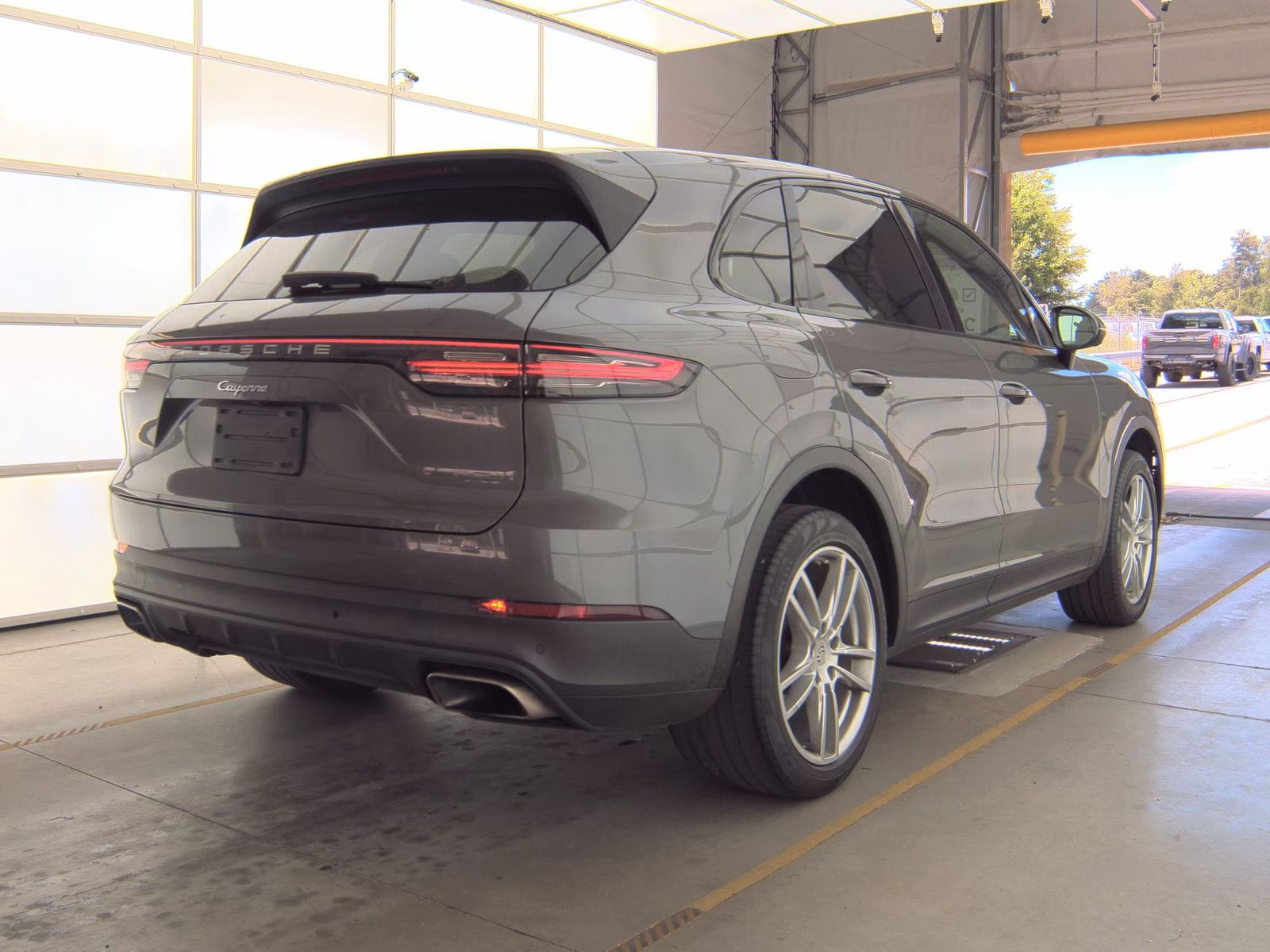 PORSCHE CAYENNE - 5