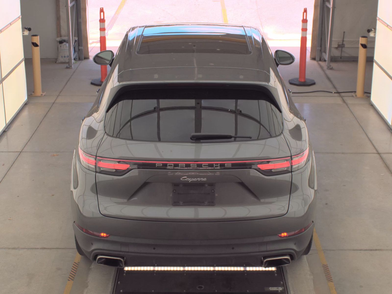 PORSCHE CAYENNE - 6