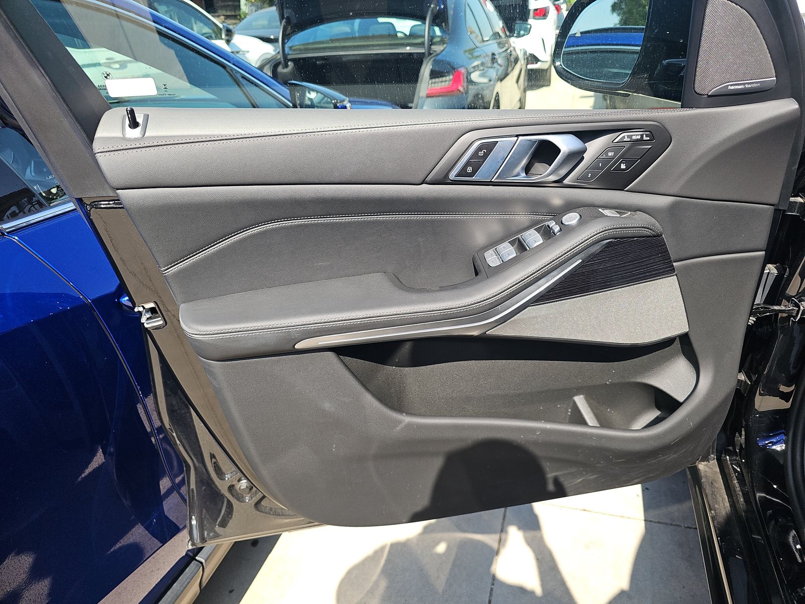 2025 BMW X7 xDrive40i AWD