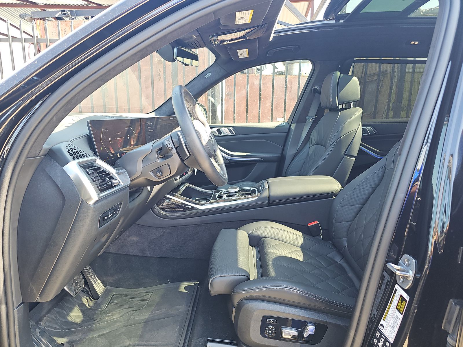 2025 BMW X7 xDrive40i AWD