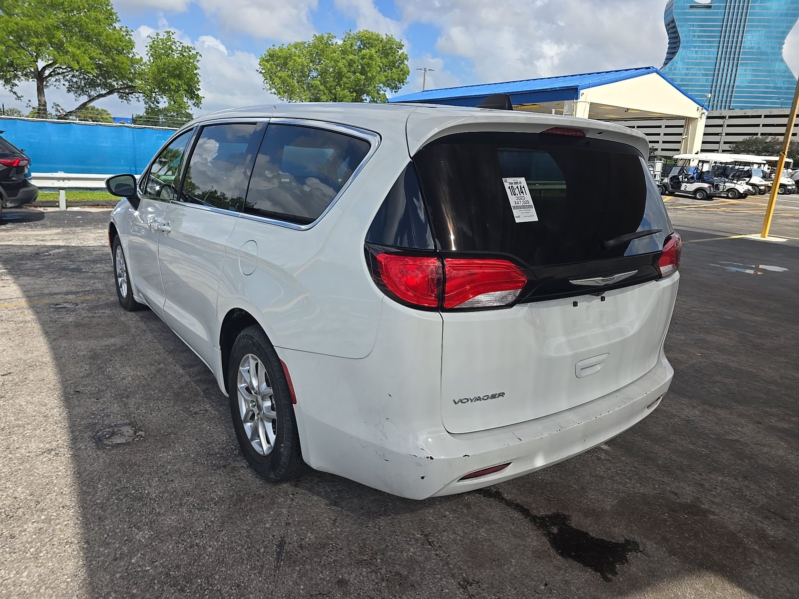 CHRYSLER VOYAGER - 7
