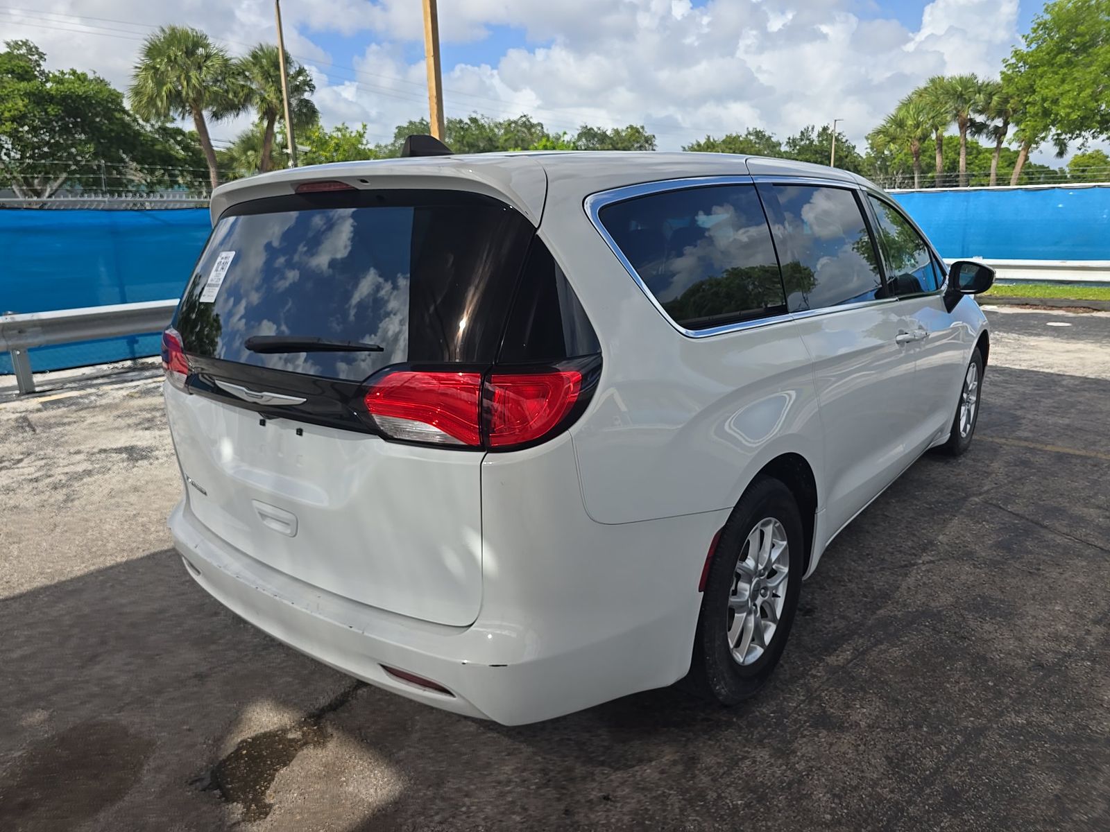 CHRYSLER VOYAGER - 5