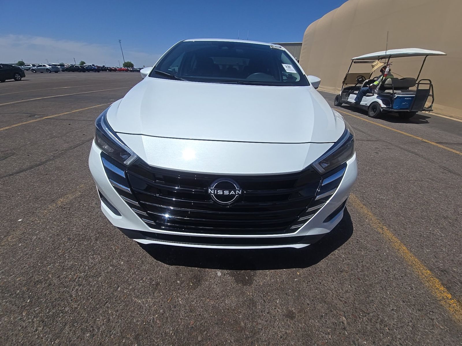 NISSAN VERSA - 3