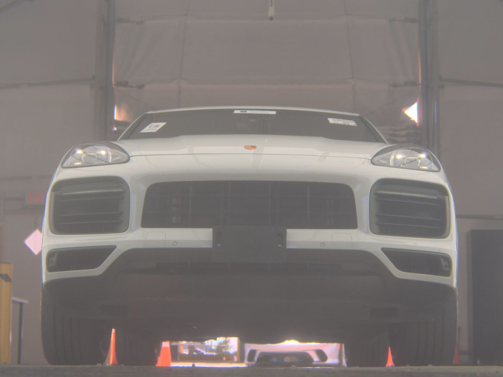 PORSCHE CAYENNE - 4