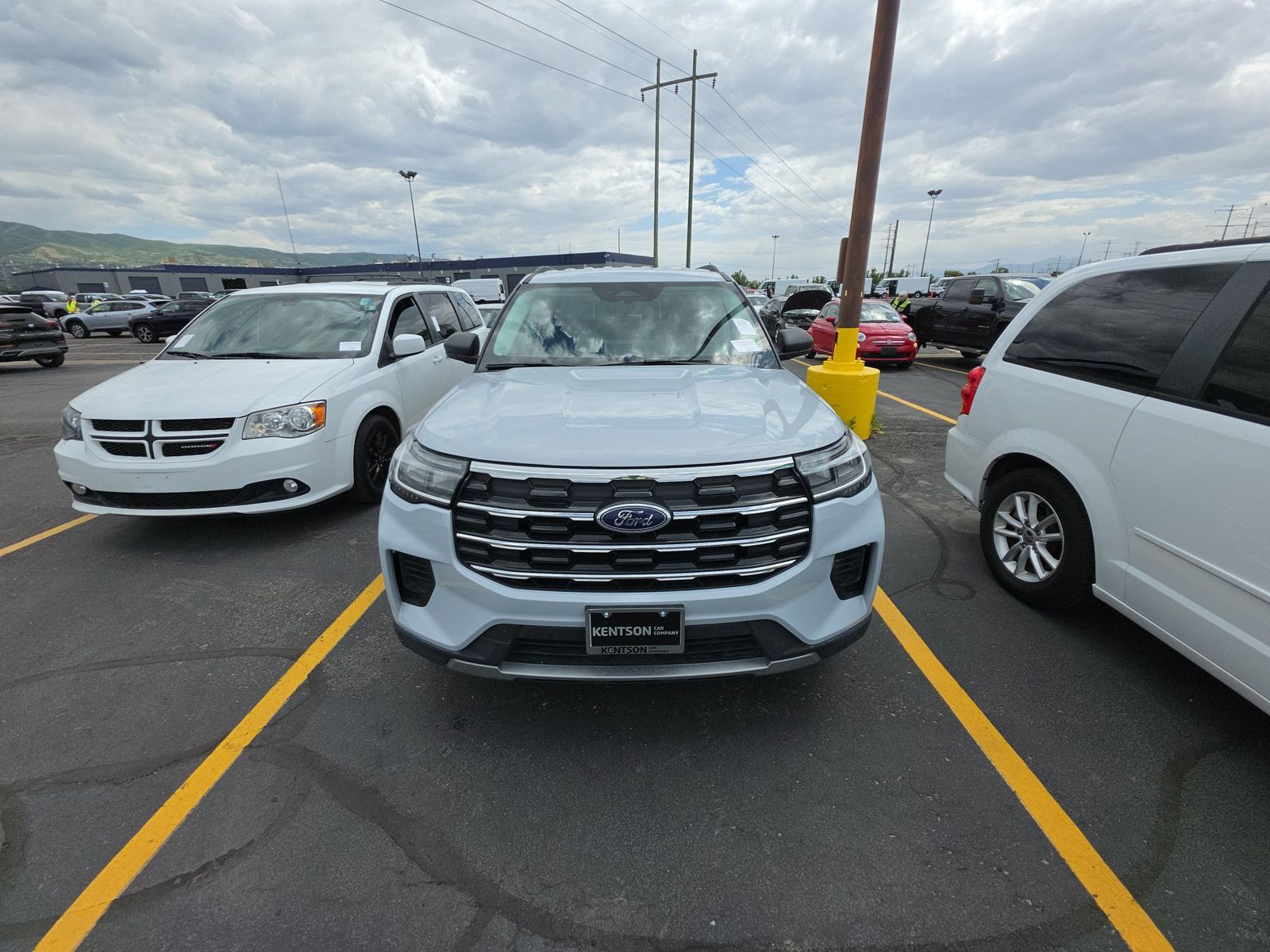 FORD EXPLORER - 3