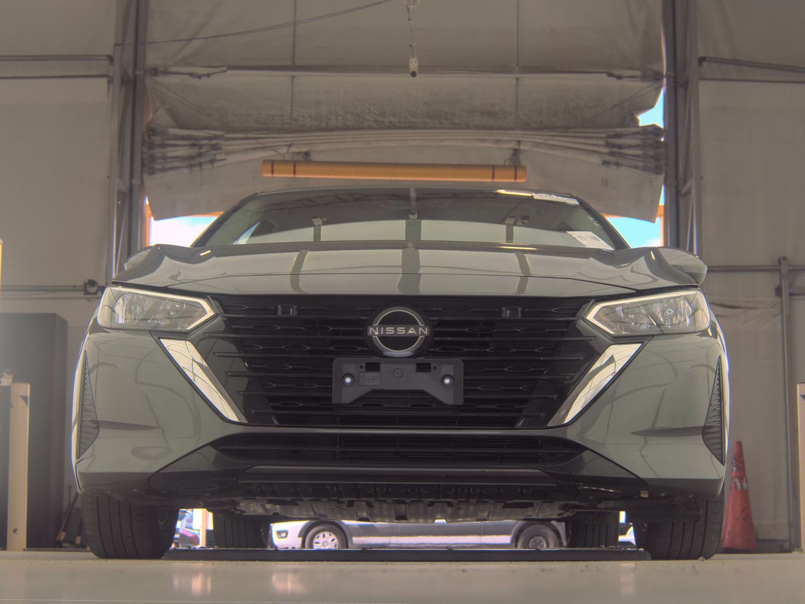 NISSAN SENTRA - 4