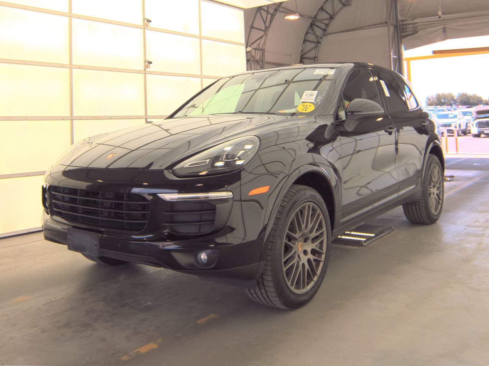 PORSCHE CAYENNE - 1