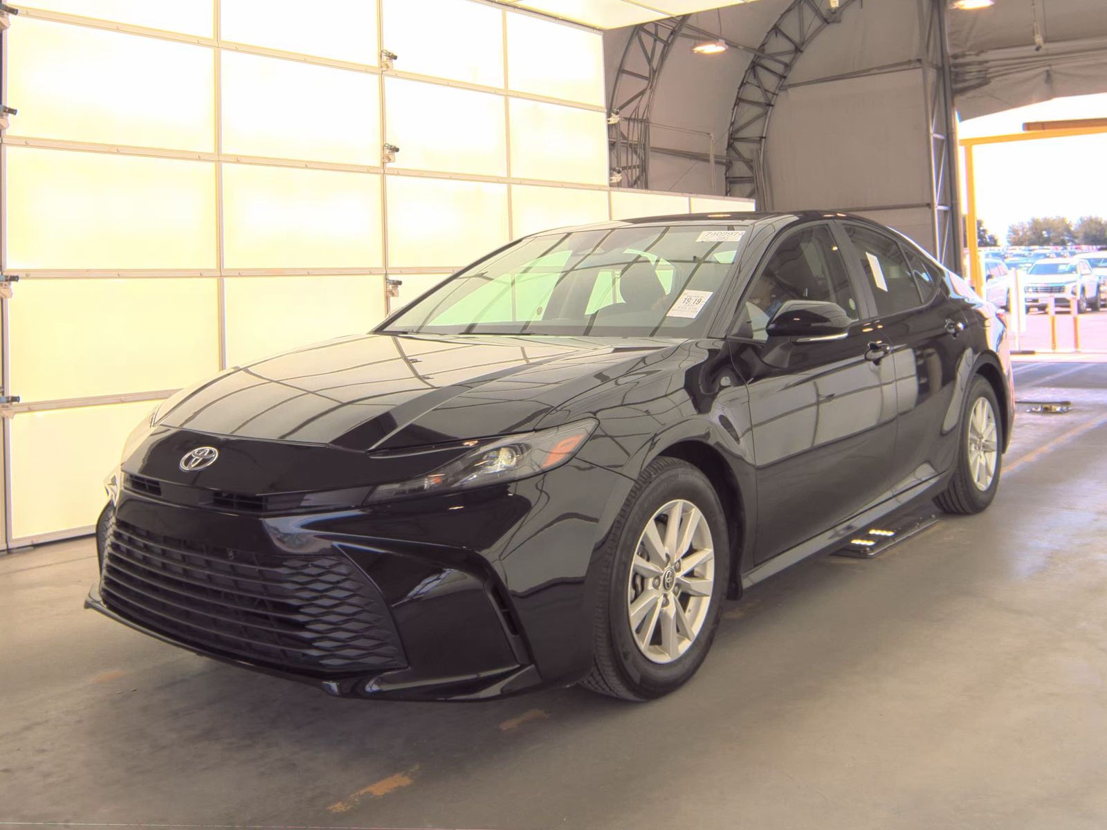 TOYOTA CAMRY - 1