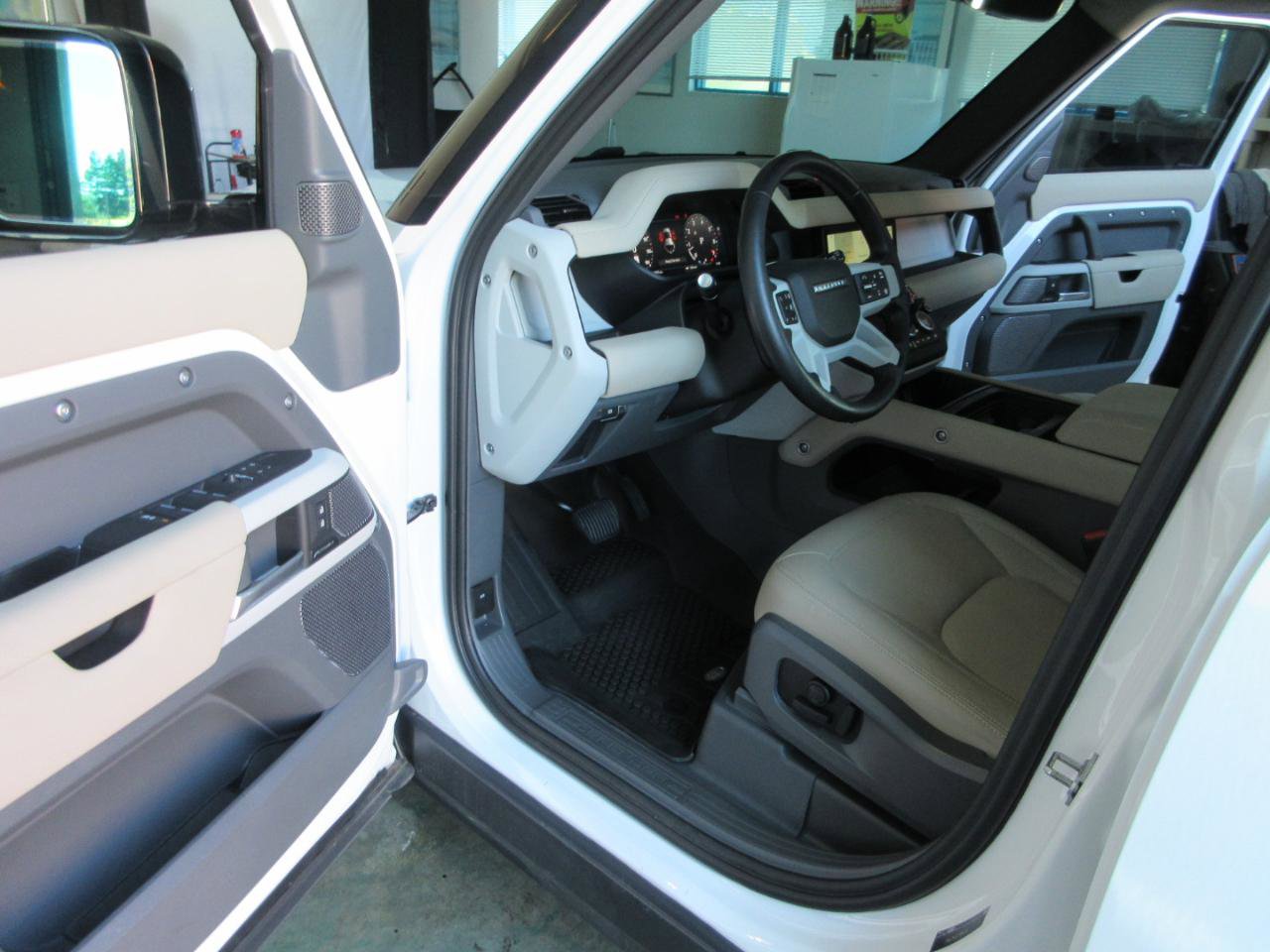 2024 Land Rover Defender 110 S AWD
