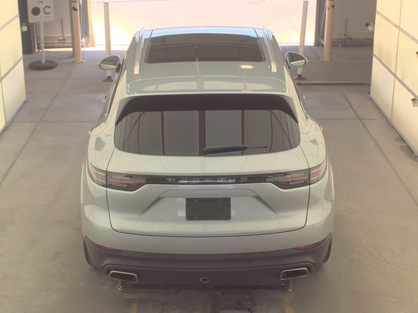 PORSCHE CAYENNE - 7