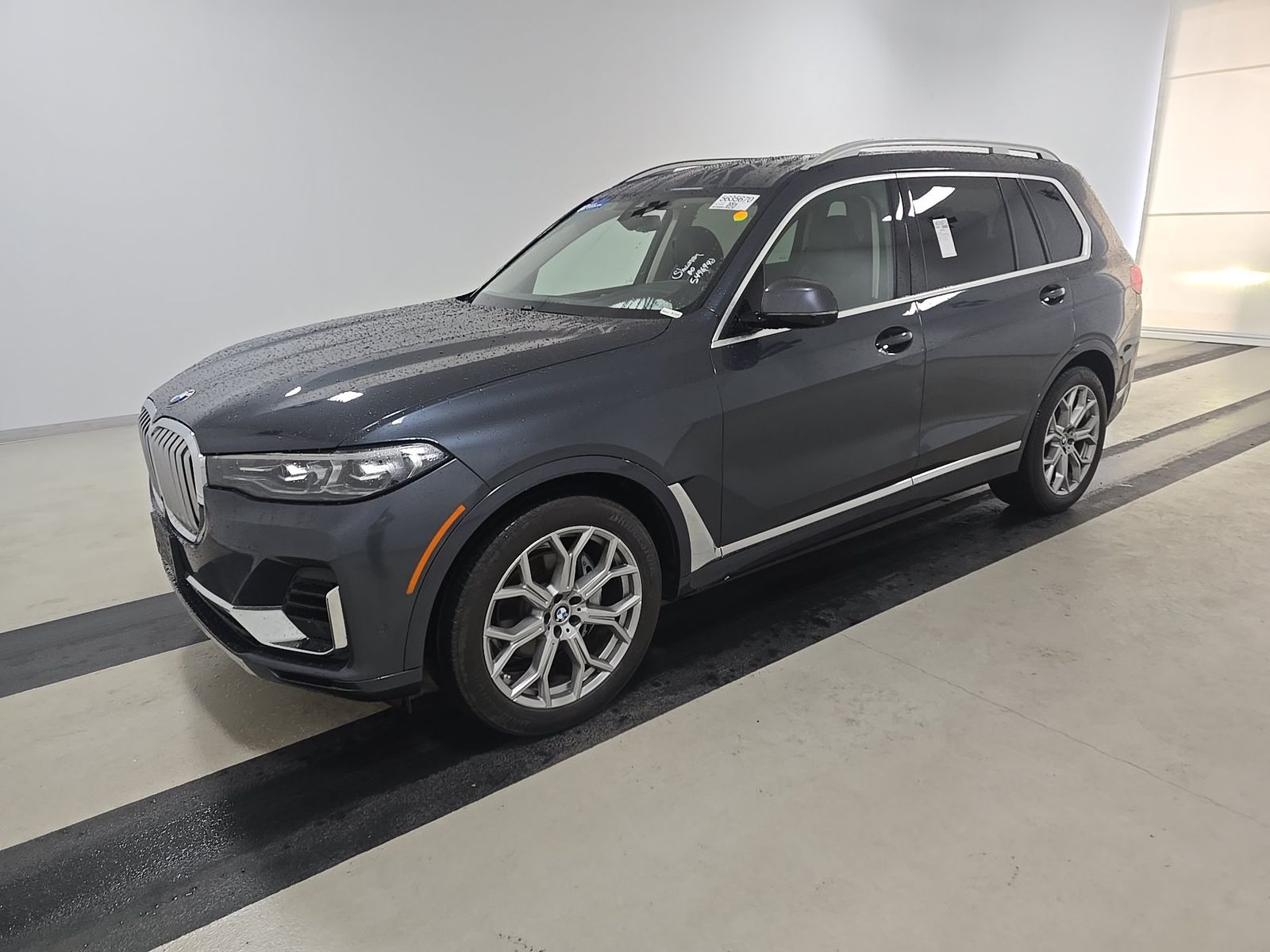 2022 BMW X7 xDrive40i AWD