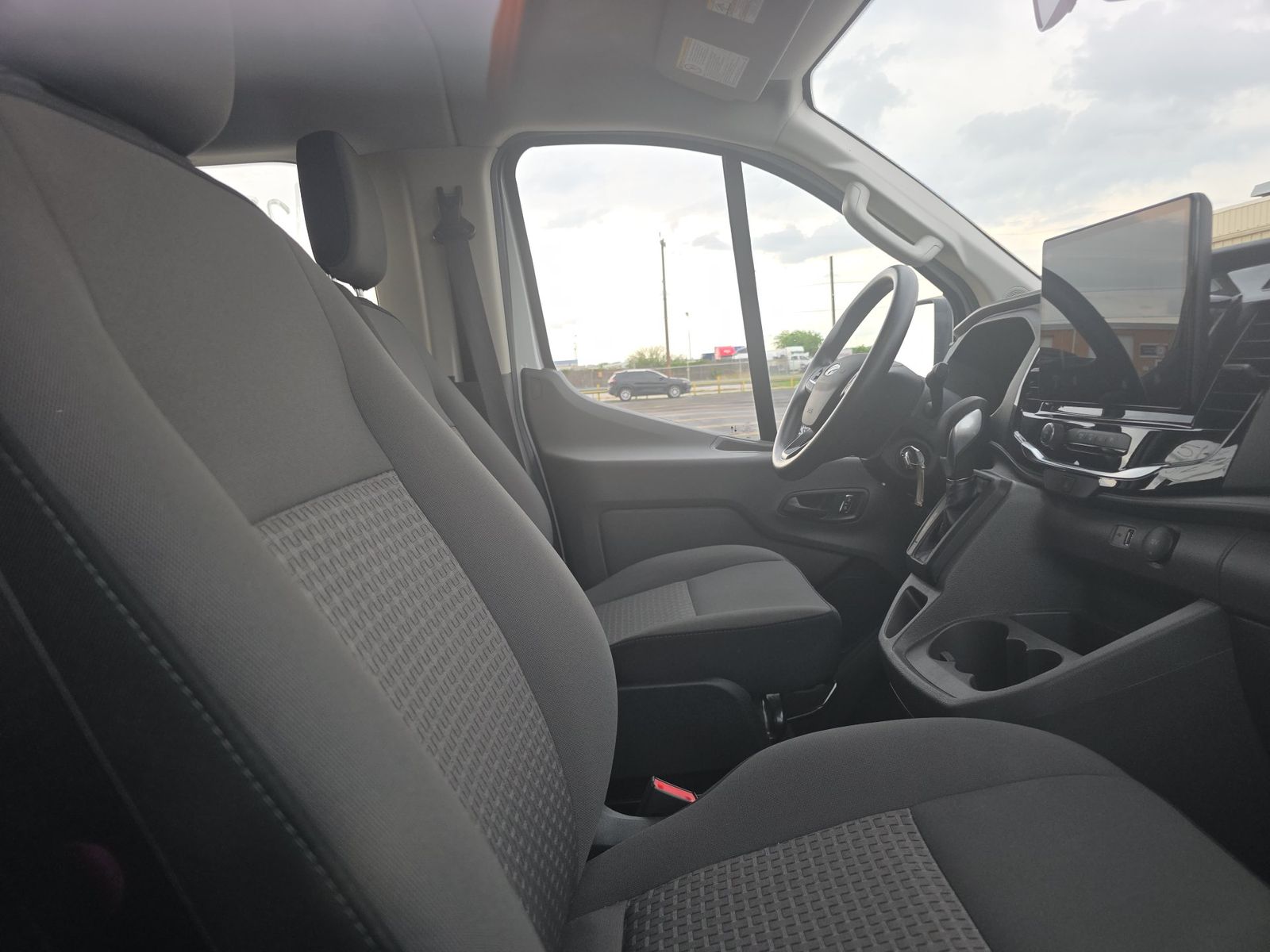FORD TRANSIT 350 - 9