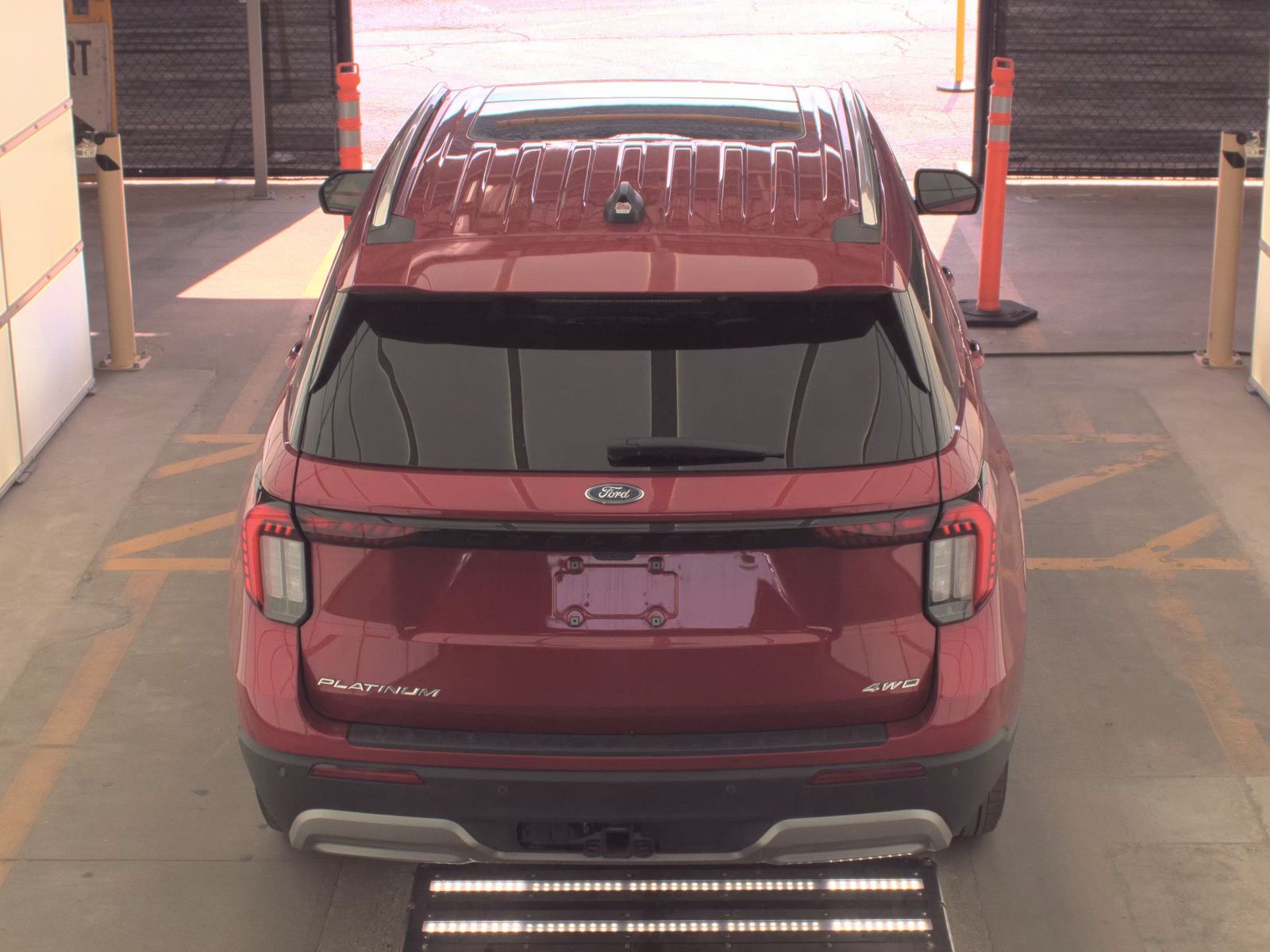 FORD EXPLORER - 7