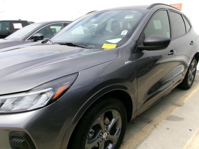 FORD ESCAPE - 8