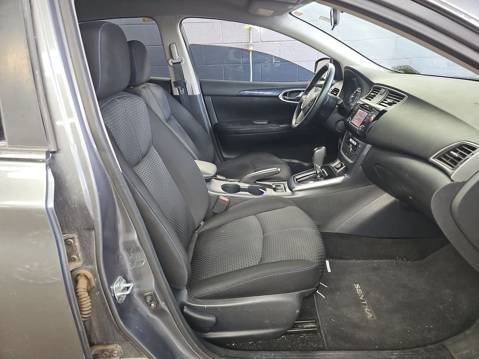NISSAN SENTRA - 9