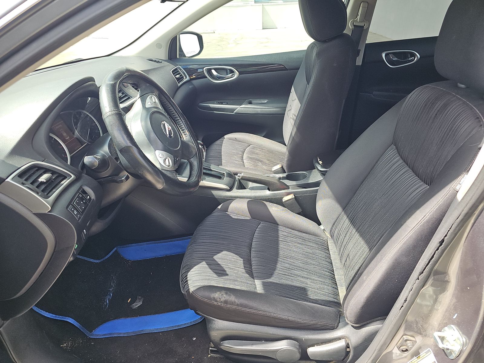 NISSAN SENTRA - 8