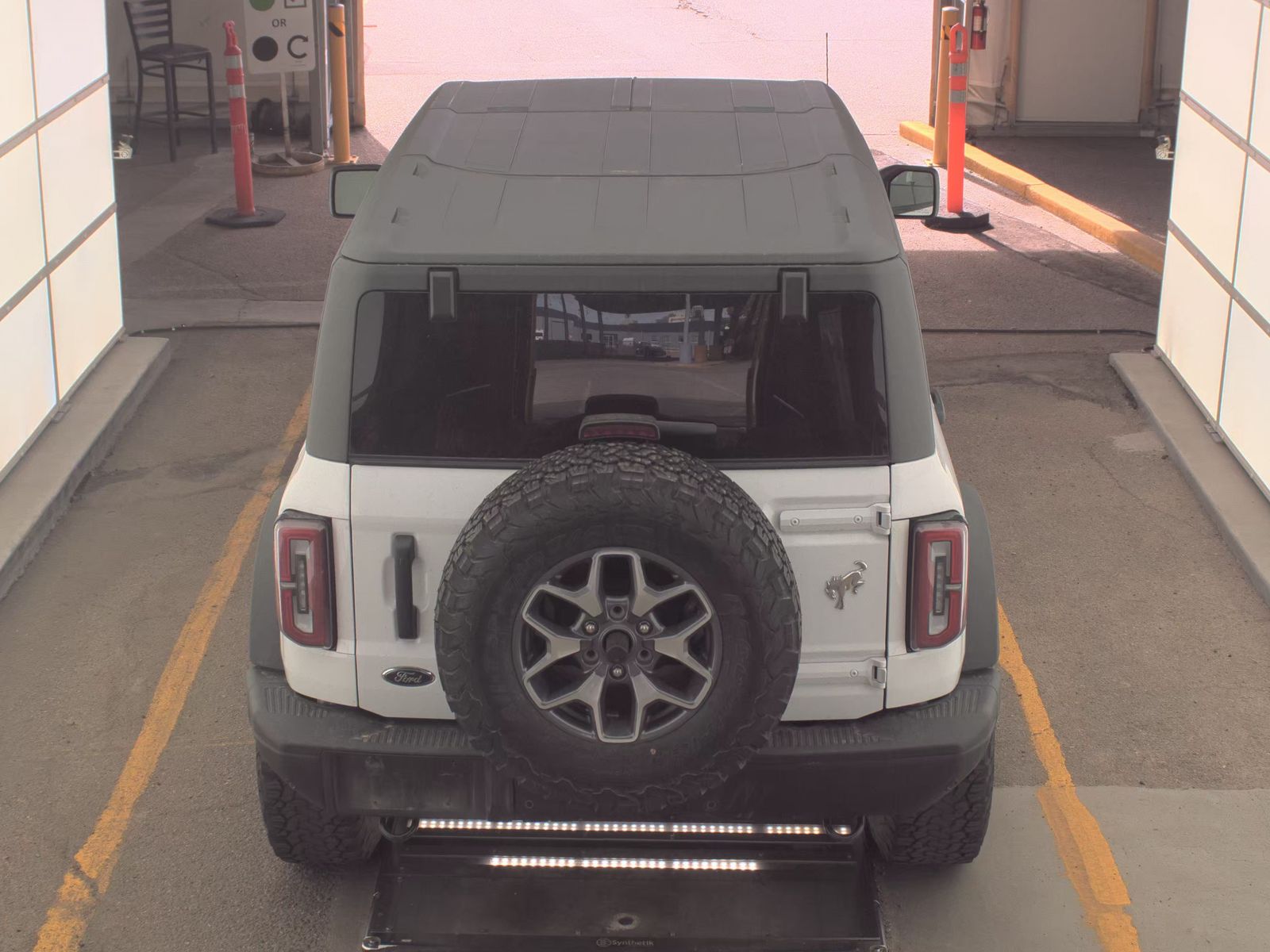 FORD BRONCO - 7