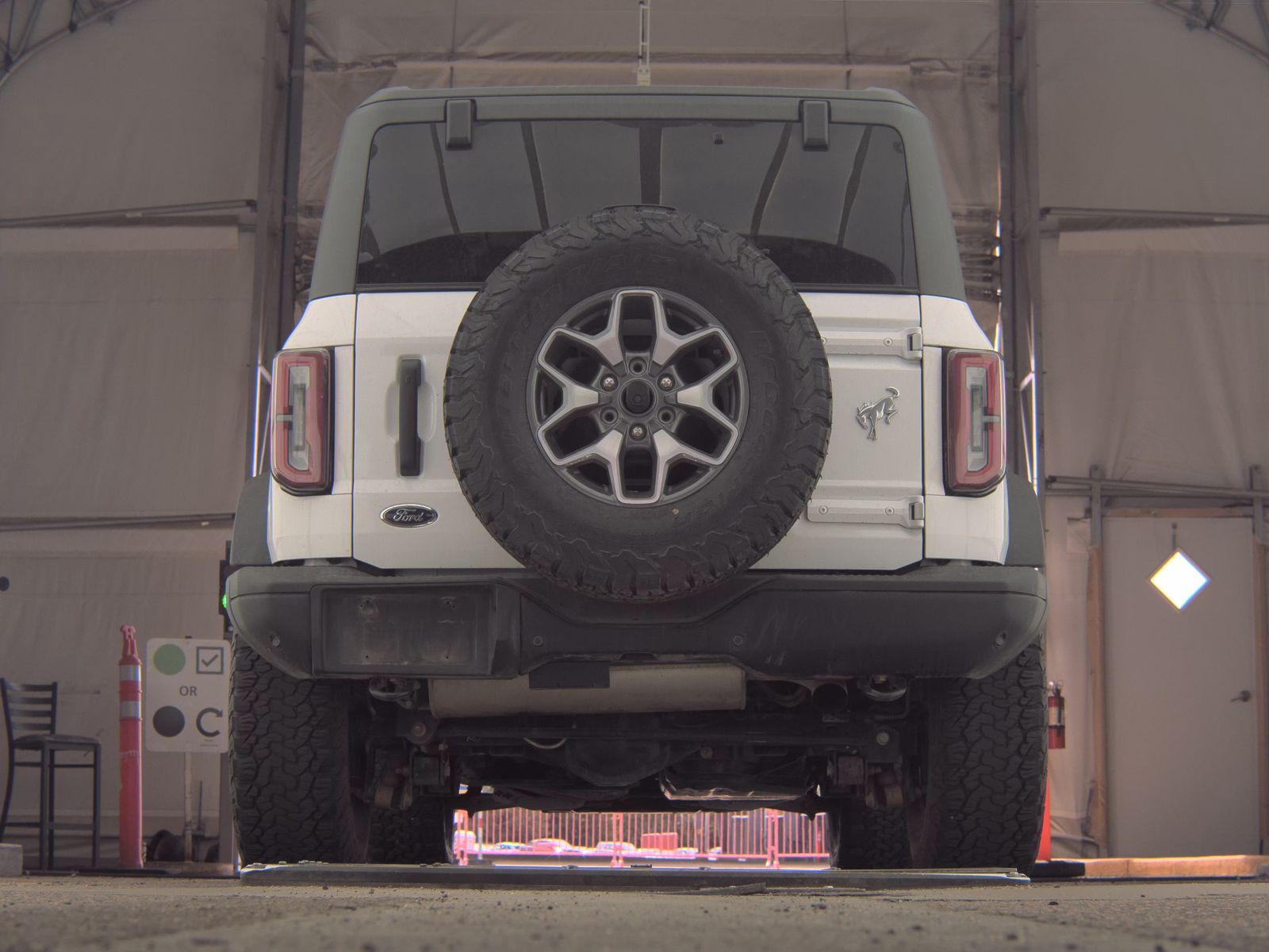 FORD BRONCO - 8