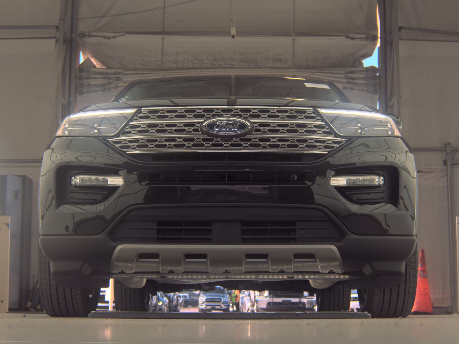 FORD EXPLORER - 4