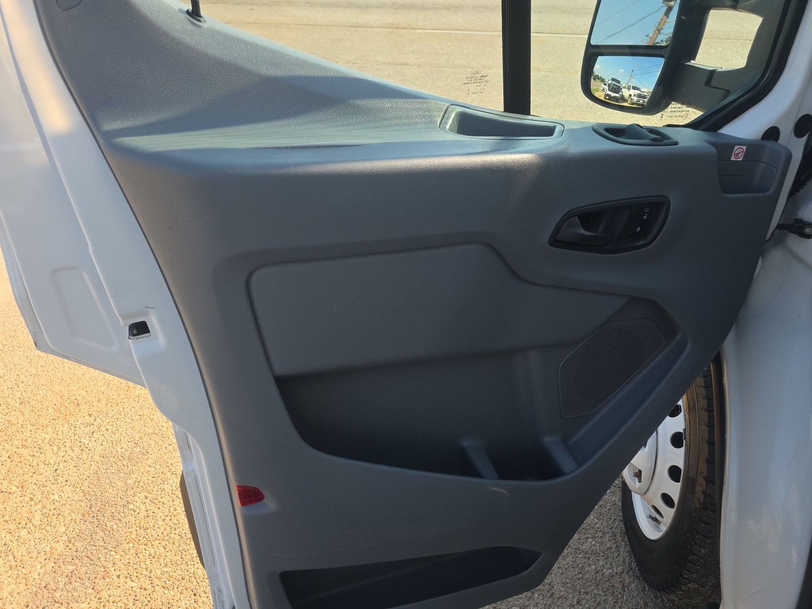 FORD TRANSIT 350 - 10