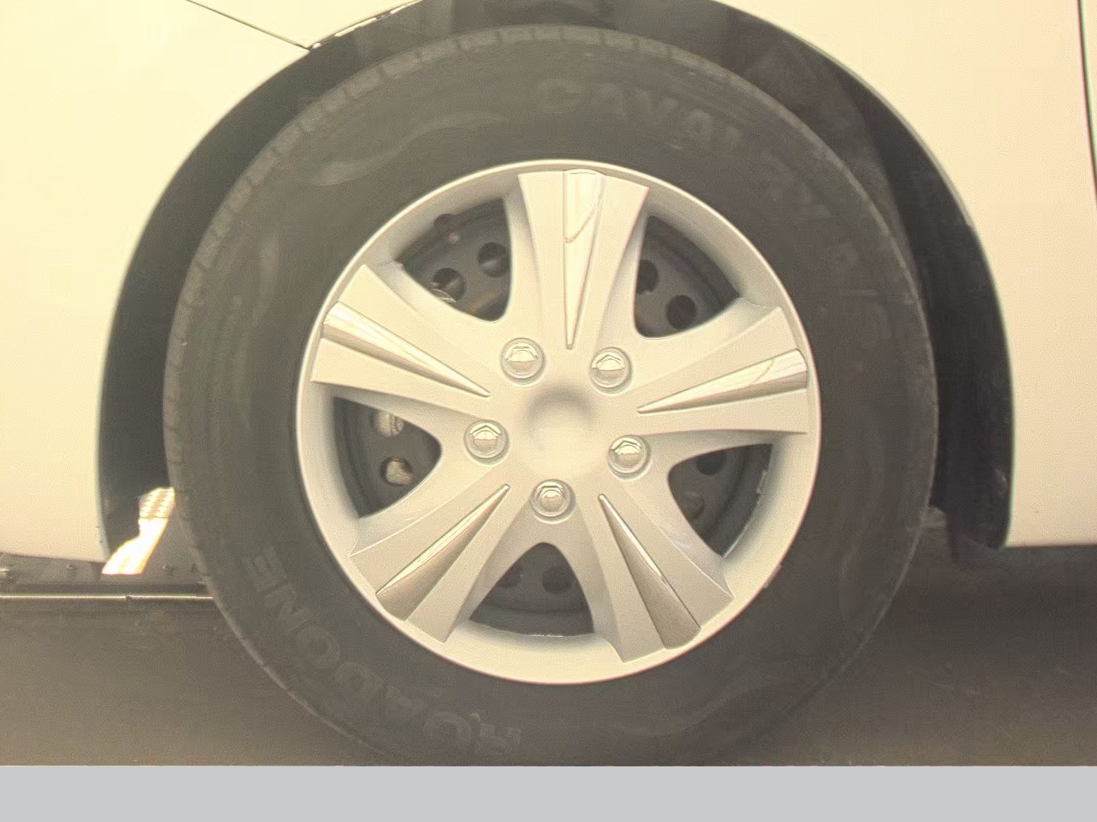 NISSAN VERSA - 10