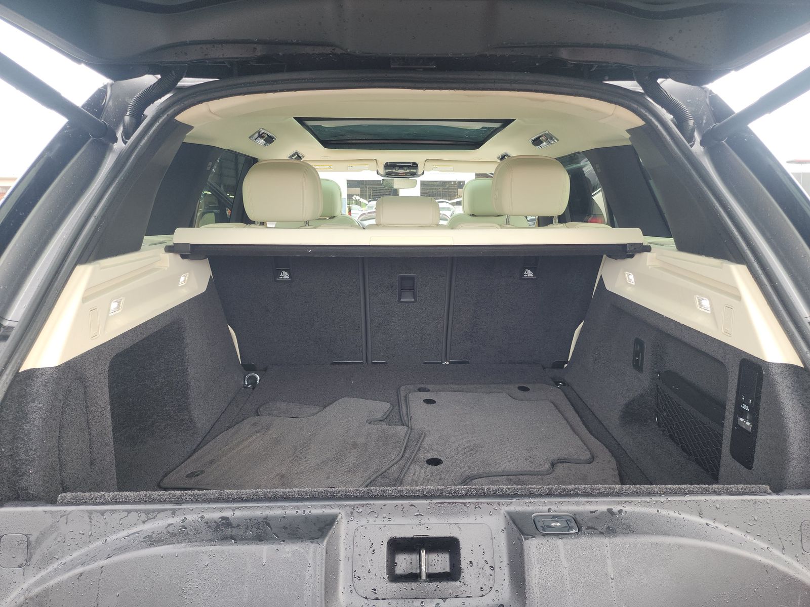 2024 Land Rover Range Rover SE AWD