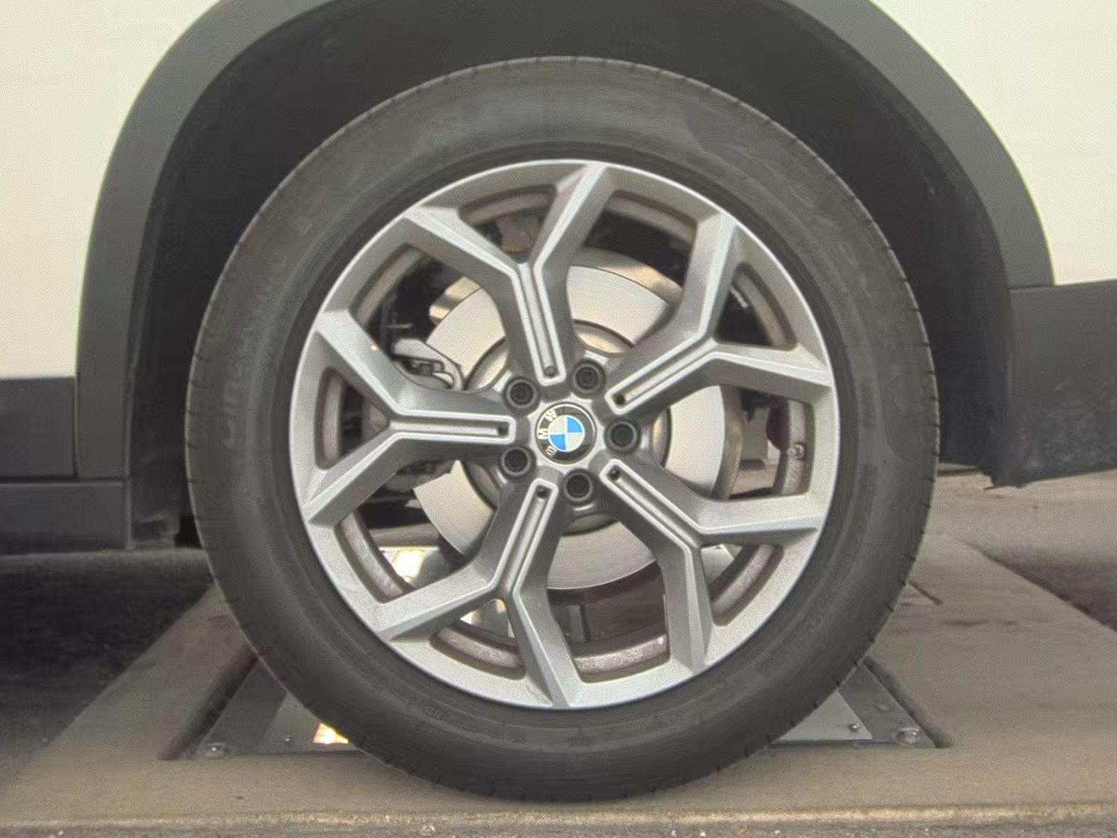 2025 BMW X4 xDrive30i AWD
