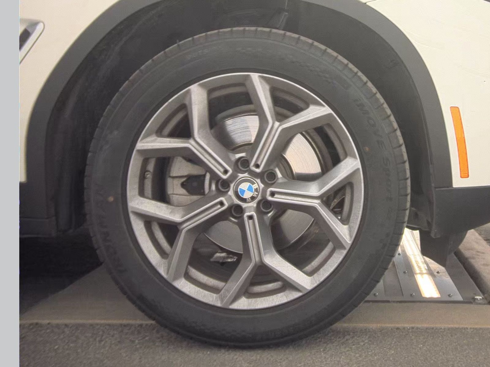 2025 BMW X4 xDrive30i AWD
