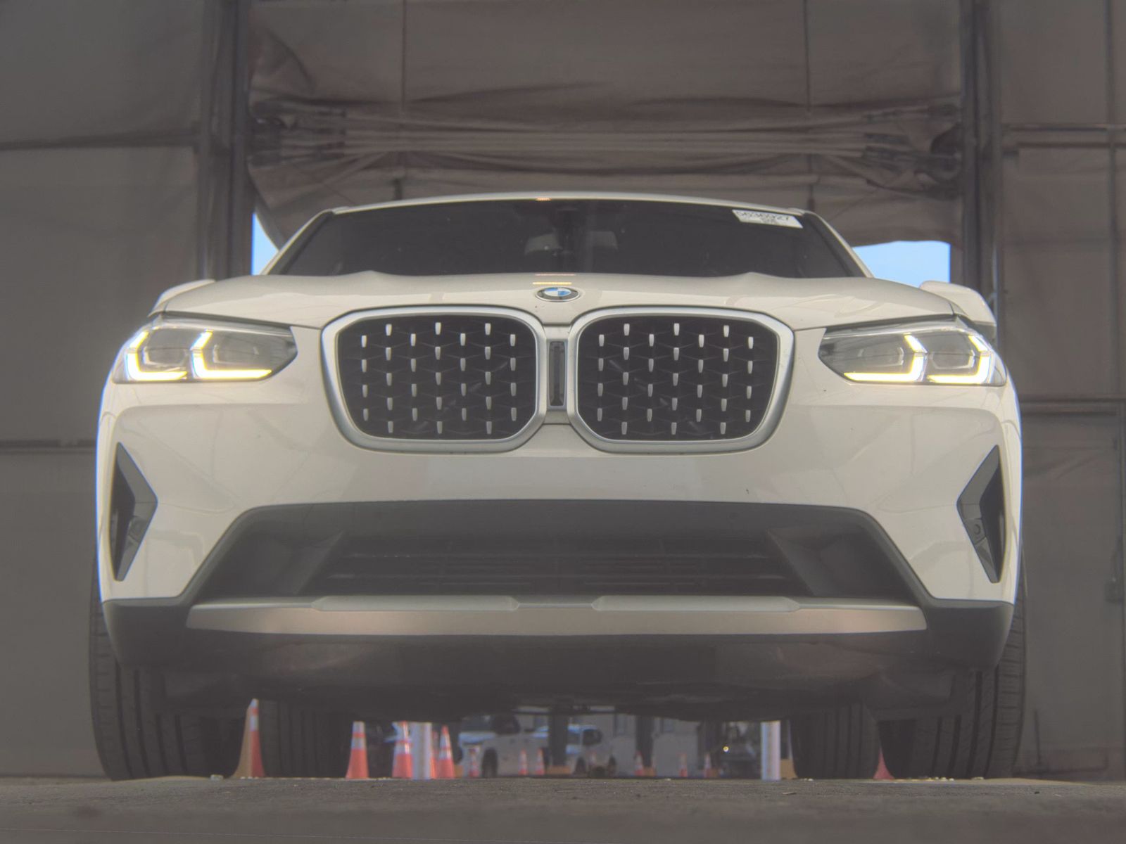 2025 BMW X4 xDrive30i AWD