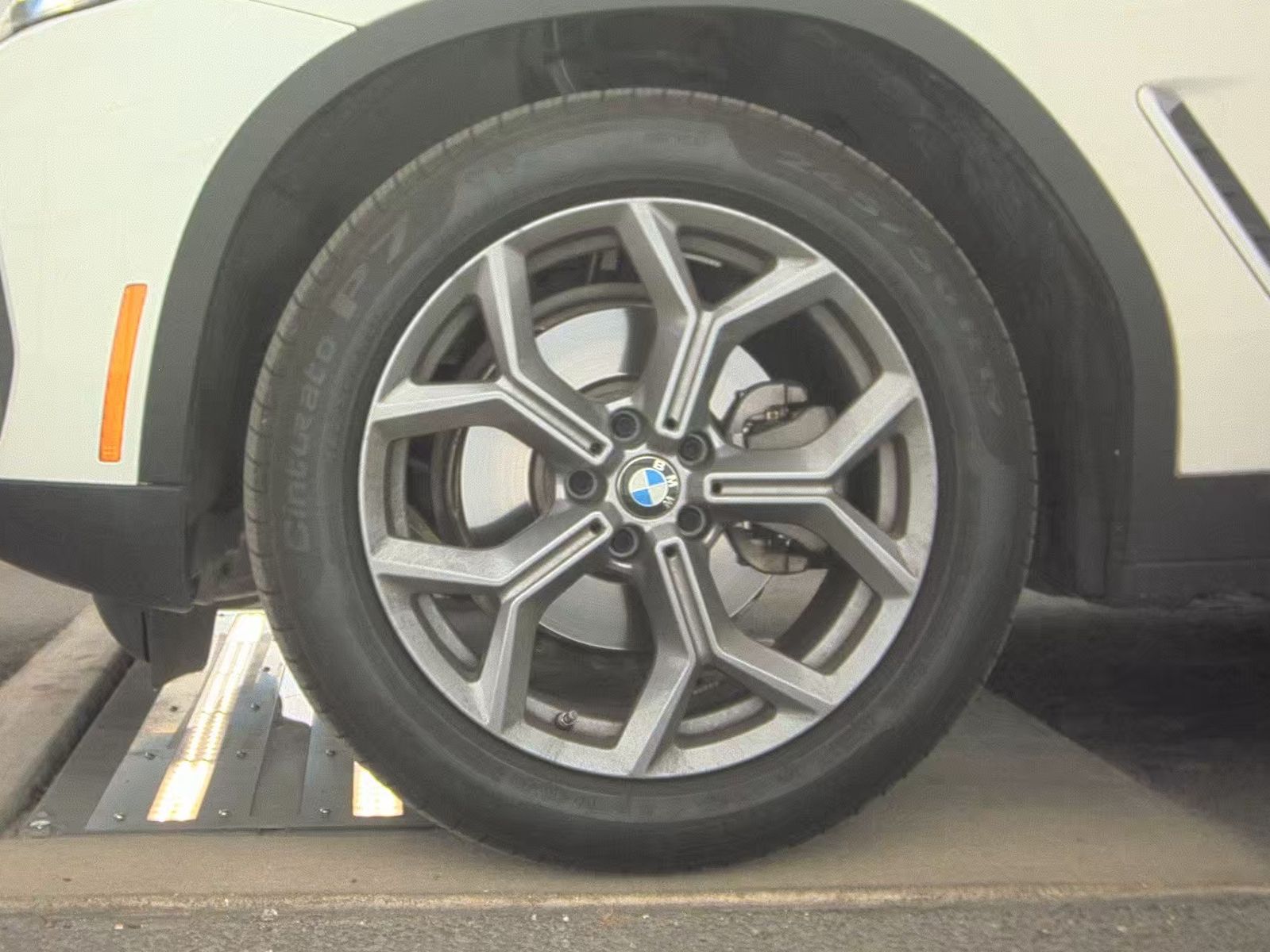 2025 BMW X4 xDrive30i AWD