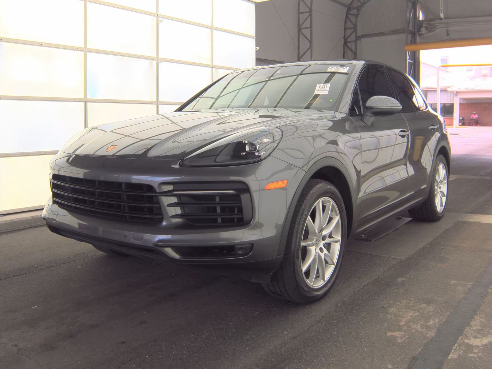 PORSCHE CAYENNE - 1