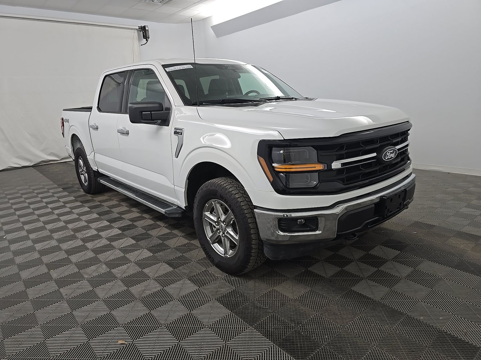 FORD F-150 - 4