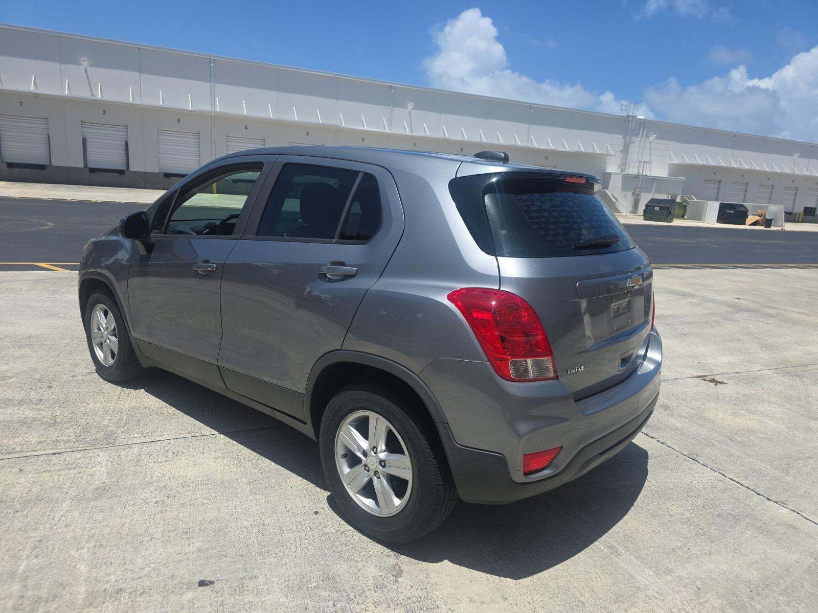 CHEVROLET TRAX - 4