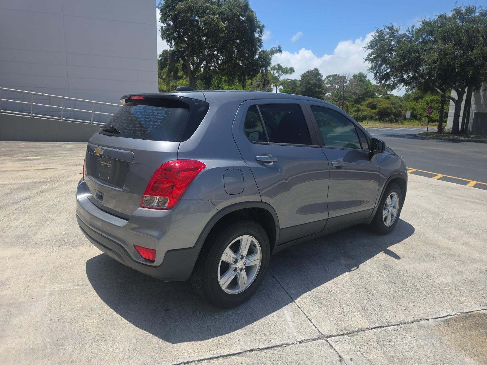 CHEVROLET TRAX - 3
