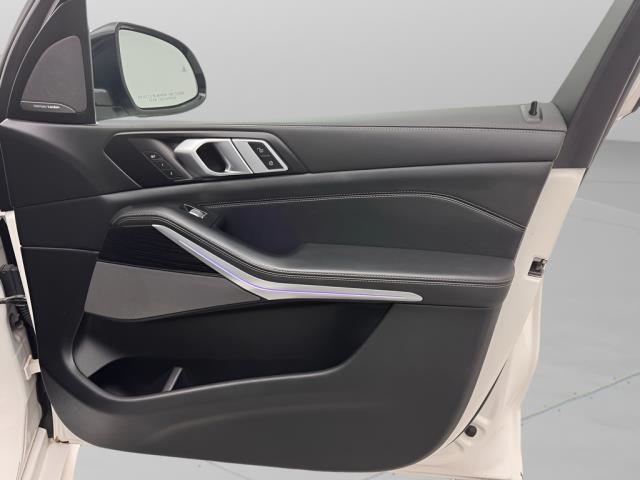 2025 BMW X7 xDrive40i AWD