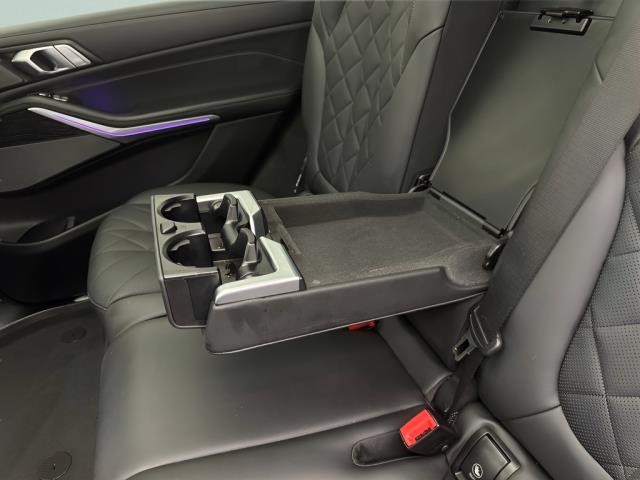 2025 BMW X7 xDrive40i AWD